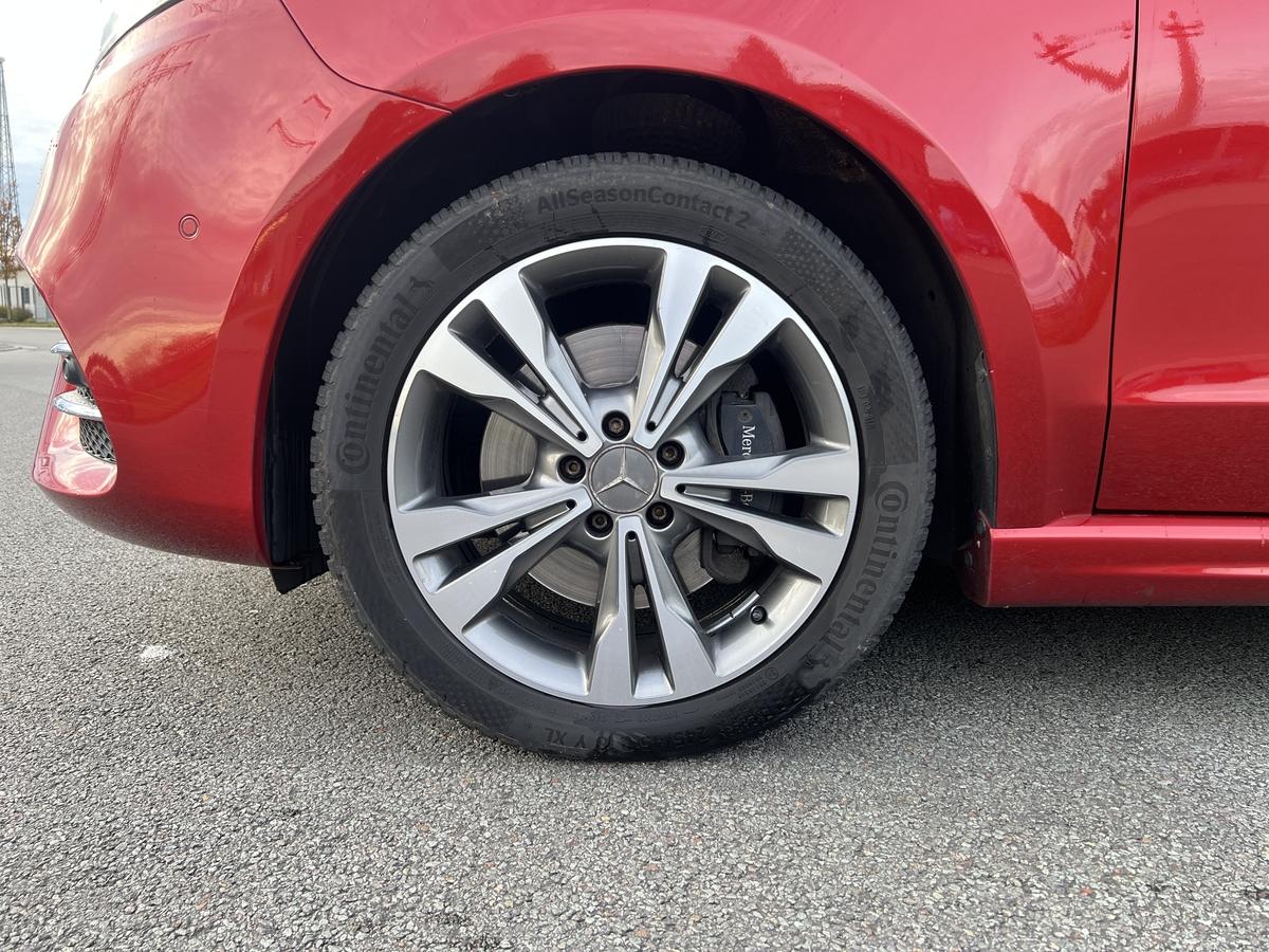 Mercedes-Benz V 250 d+AMG+Distronic+LED+360+Burmester