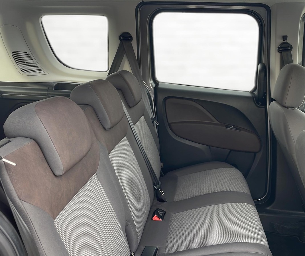 Fiat Doblo Cargo 1.6 Multijet Trekking Navi* AHZV* SHZ*