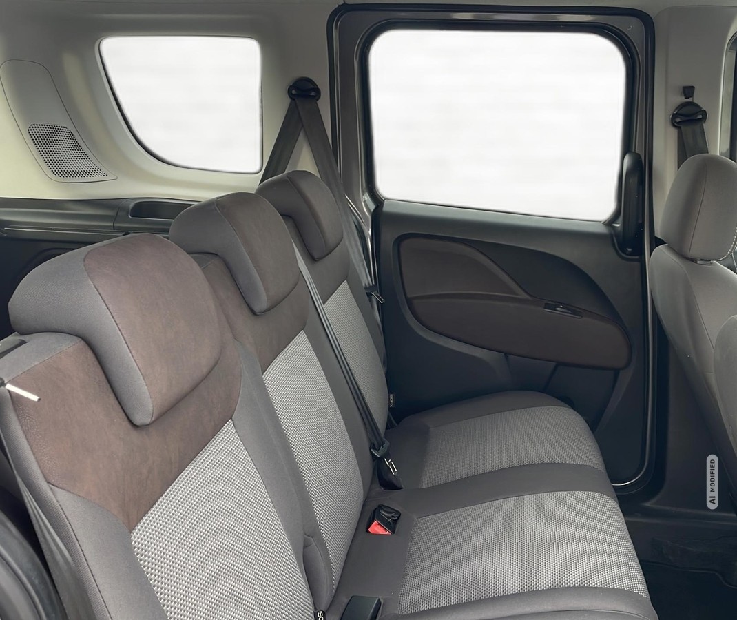 Fiat Doblo Cargo 1.6 Multijet Trekking Navi* AHZV* SHZ*