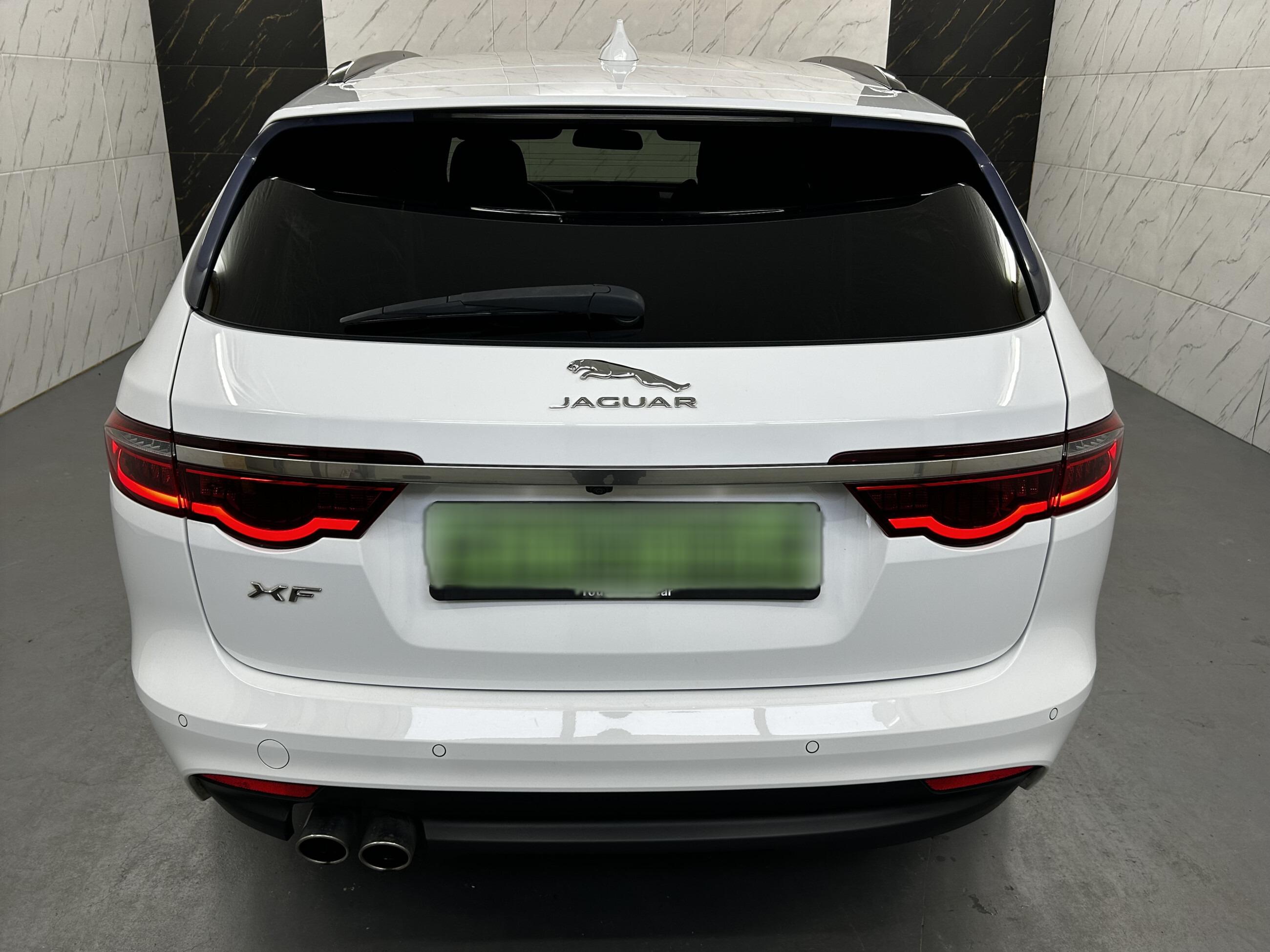 Jaguar XF R-Sport+Bi-Xenon+Ambiente+Kamera+LED+Sound