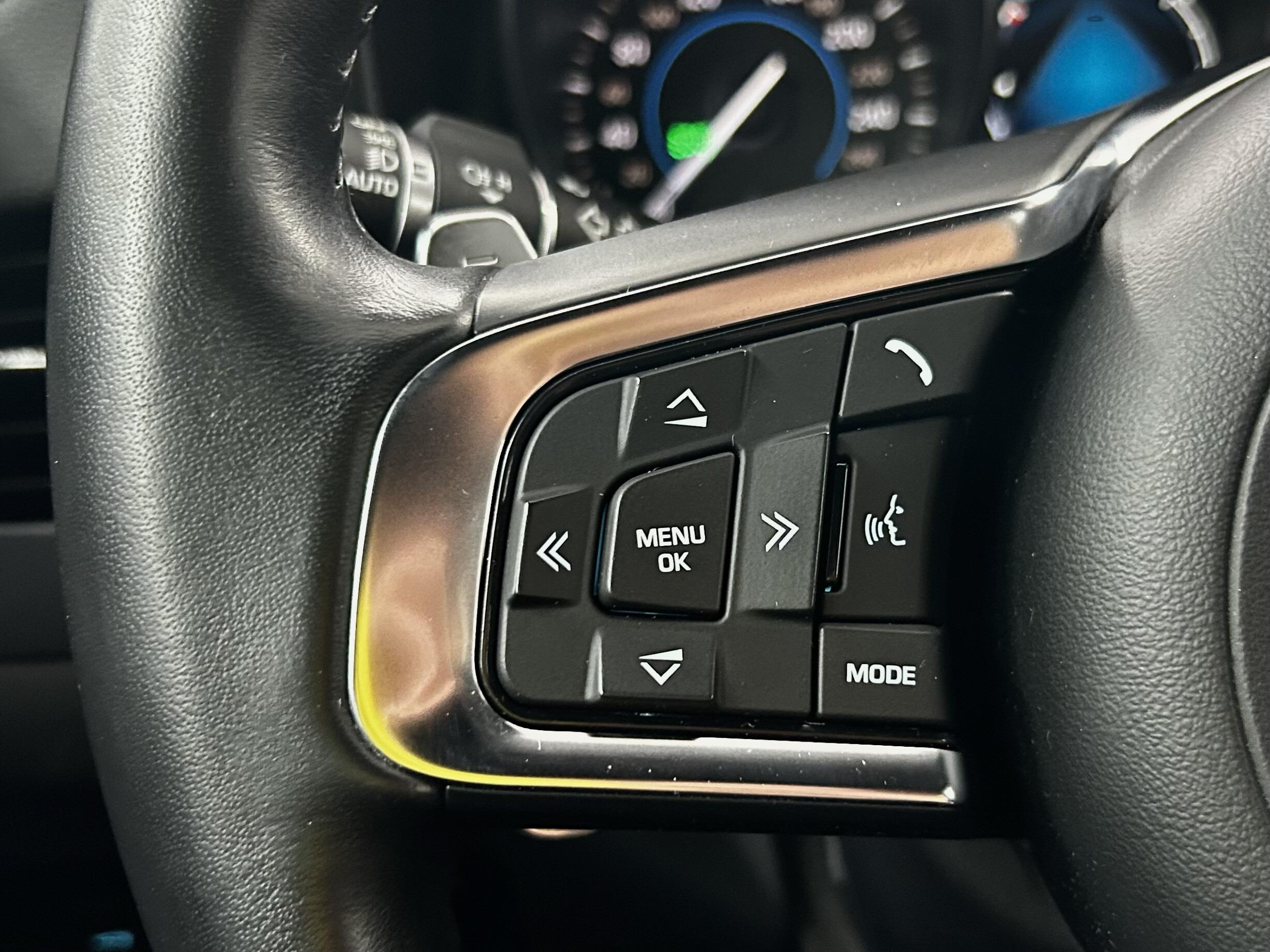 Jaguar XF R-Sport+Bi-Xenon+Ambiente+Kamera+LED+Sound