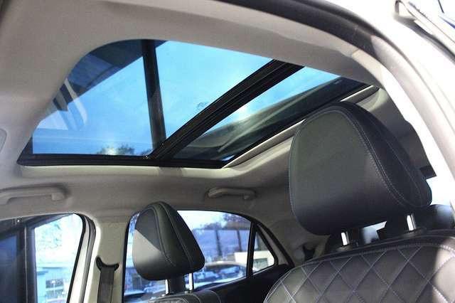 Ora Funky Cat Ora 03 400 Pro+(elektr. Heckklappe, Pano-Dach)