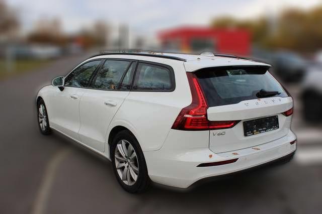 Volvo V60 Momentum