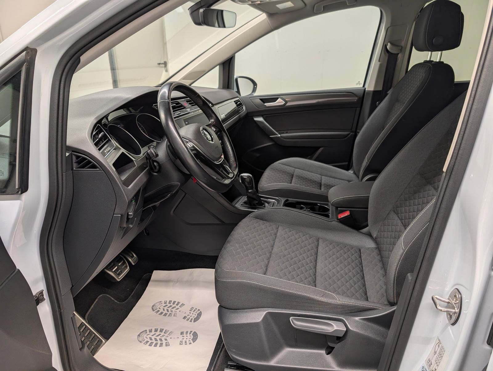 Volkswagen Touran Join LED/Navi/ACC/SHZ/PDC/AHK/el.Heck/LM