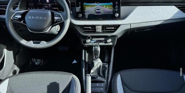 Skoda Kamiq Extra 1,0 TSI 2Zokli PDC Kam SHZ LED 5J...