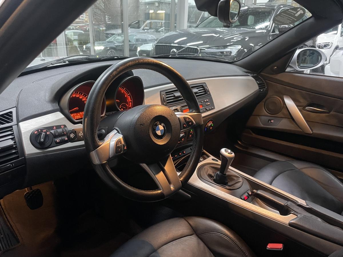BMW Z4  2.2i Roadster 6 Zyliner Sitzheizung Leder 