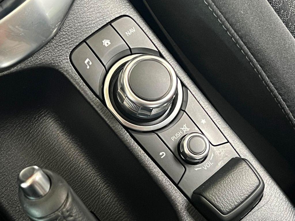 Mazda 2 1.5 90PS Kizoku/NAVI*BT*CARPLAY*KAMERA*GANZJHR