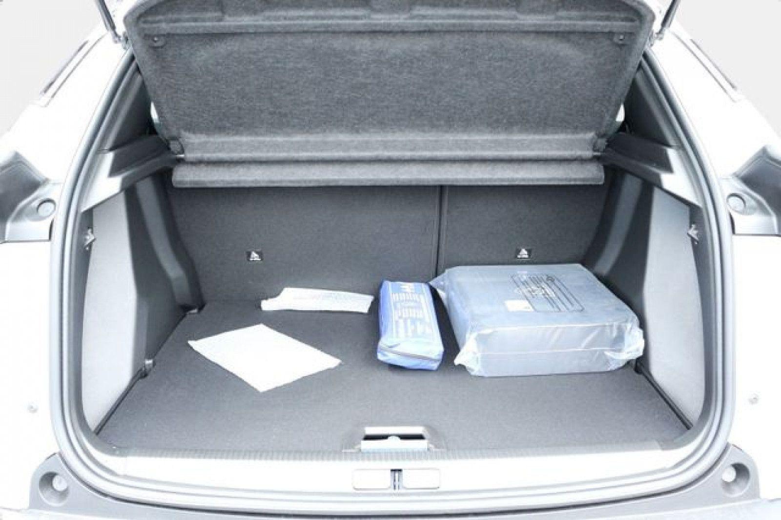 Peugeot 2008 e-GT++Abstandstempomat++NAVI++RFK