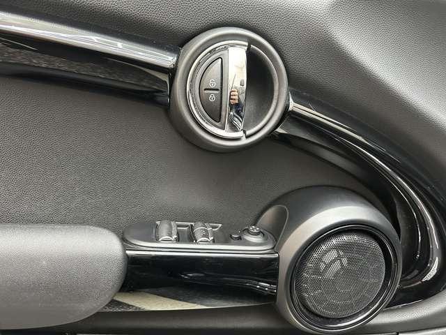 MINI John Cooper Works Cabrio 