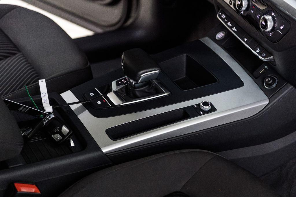 Audi Q5 40 TDI quattro 2.0 TDI LED+AHK+KAM+NAVI