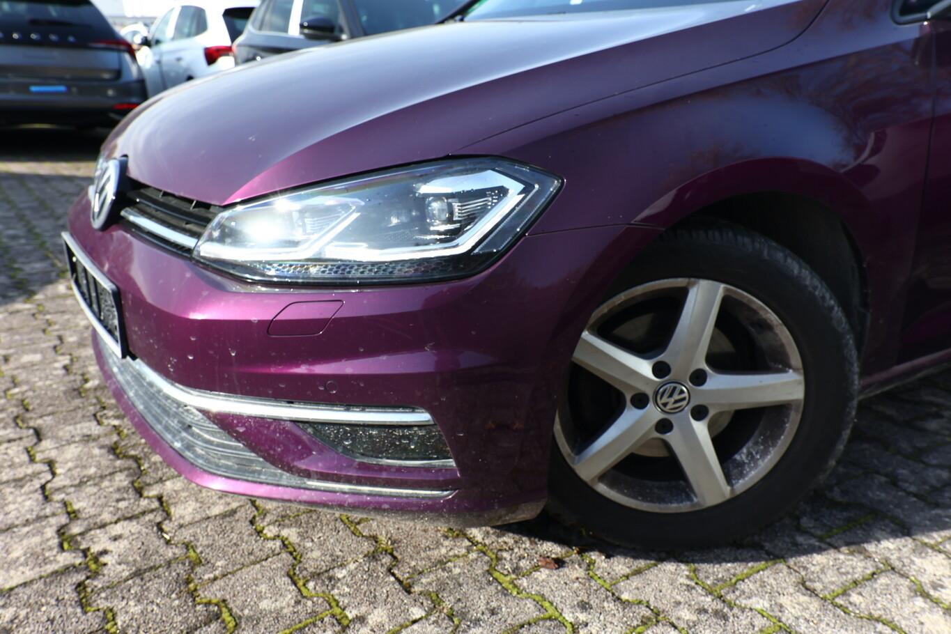 Volkswagen Golf VII 1.5 TSI 150 Highline Pano AHK ACC Nav