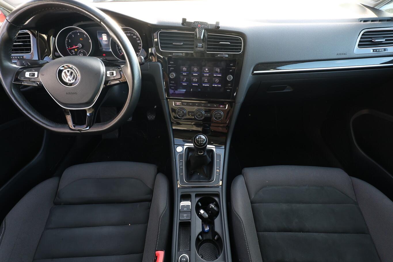 Volkswagen Golf VII 1.5 TSI 150 Highline Pano AHK ACC Nav