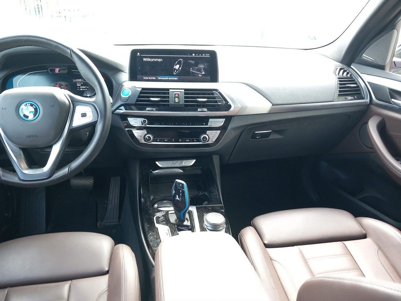 BMW iX3 Impressive LED Nav AHK LM20Z Kam360° ParkAs