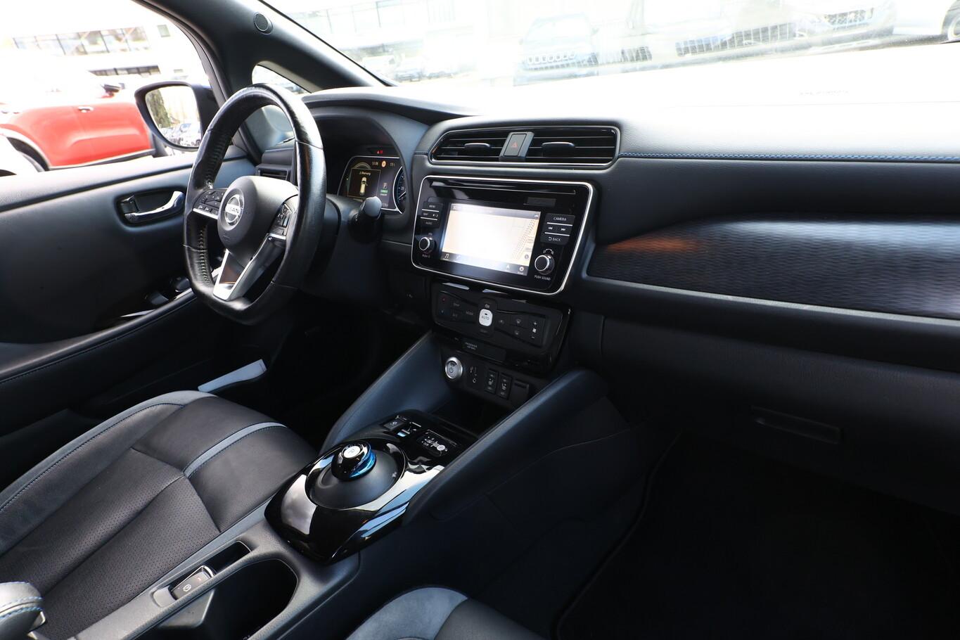 Nissan Leaf 150 Tekna LED Nav ParkAs Kam360° PDC LM17Z