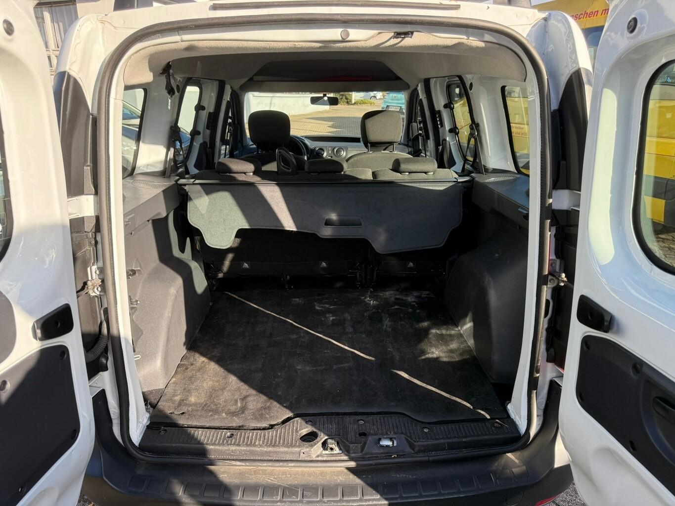 Dacia Dokker 1.6 SCe 100 Essential Klimaanlage