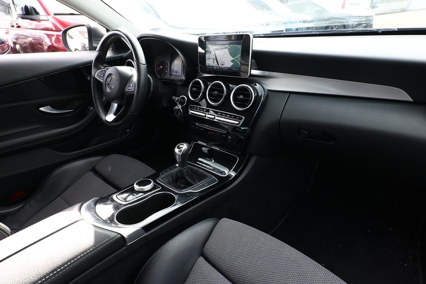 Mercedes-Benz C 220 d LED Nav ParkAs Tempomat LM17Z Klimaaut.