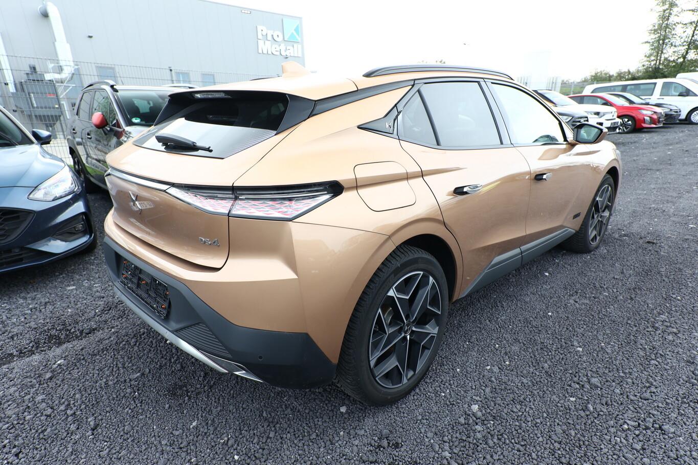 DS Automobiles DS4 4 1.5 BlueHDi 130 Aut. Cross Rivoli LED Nav SHZ