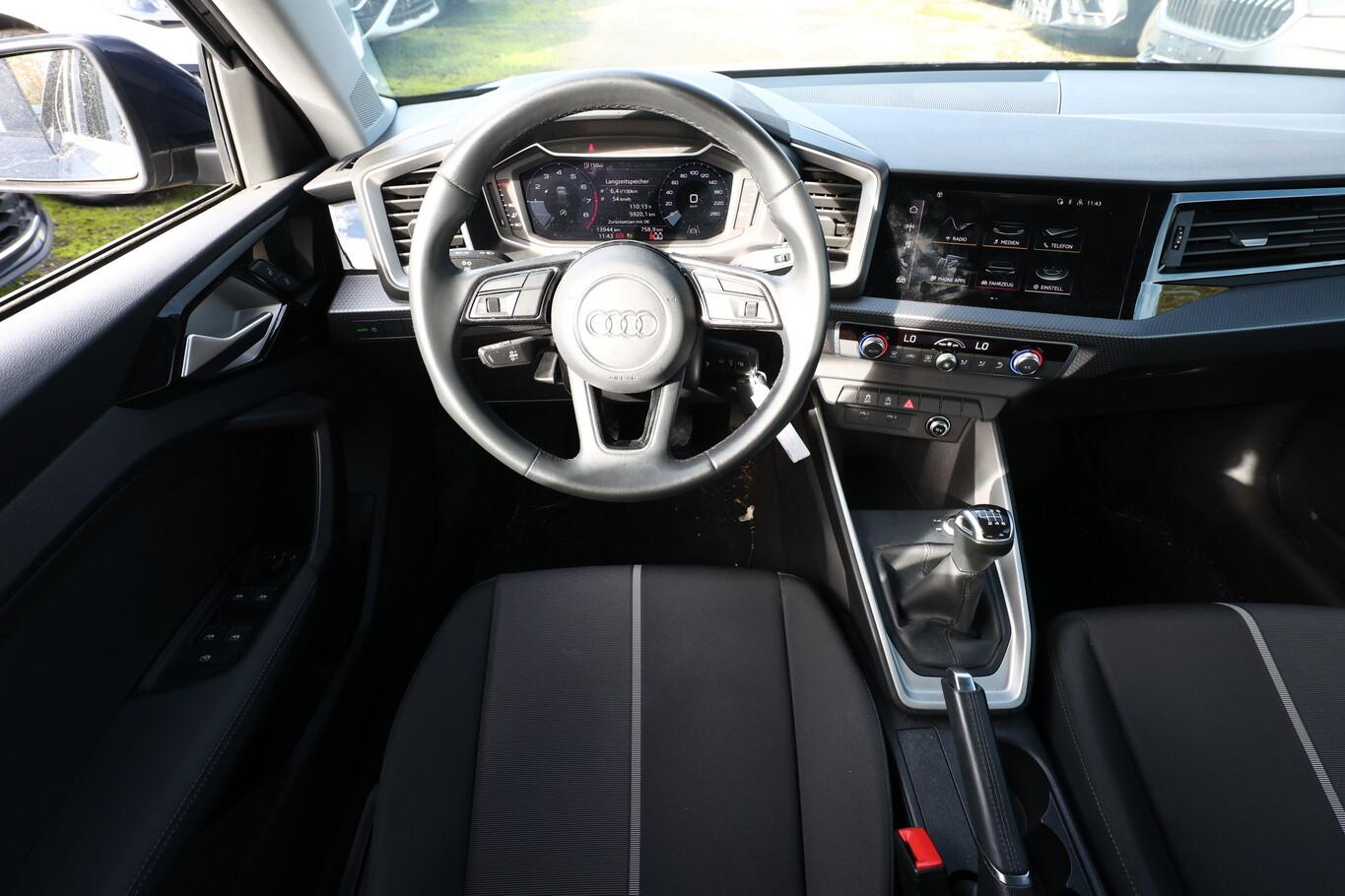 Audi A1 Sportback 30 TFSI 110 advanced PDC Temp LM16Z