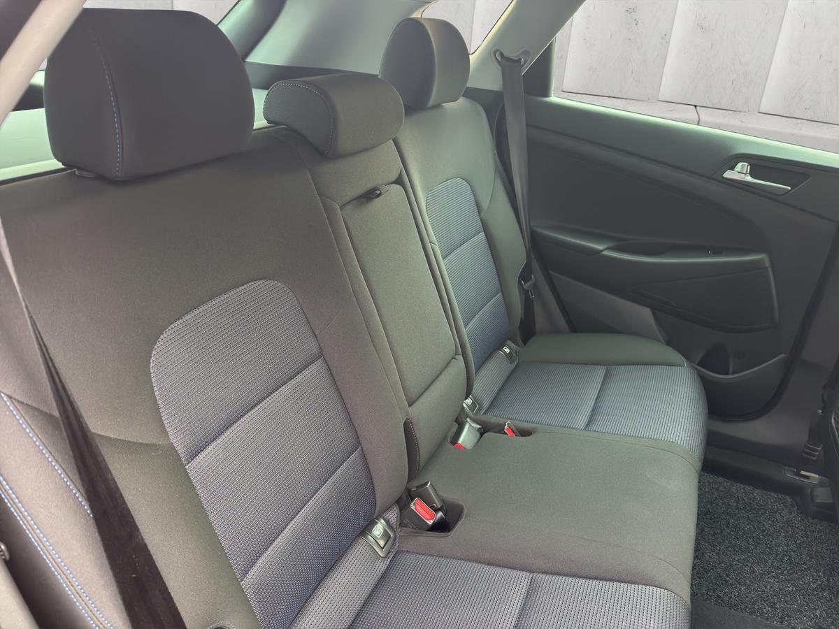 Hyundai Tucson Advantage 1.6 T-GDI Navi*AHK*PDC