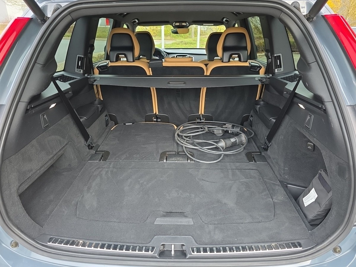 Volvo XC90 Rech.T8 AWD Plus Dark 18.8kWh 7-Sitzer