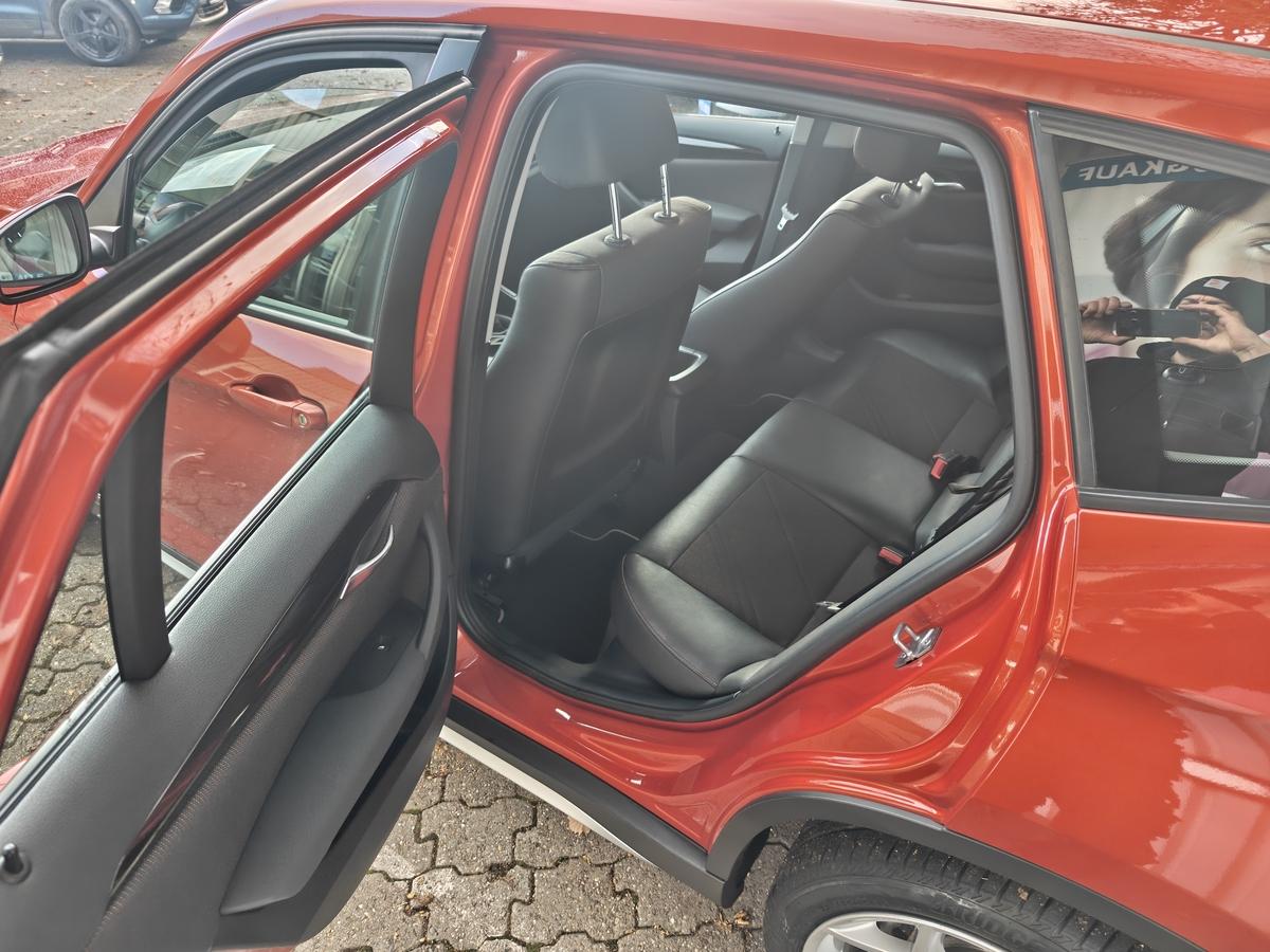 BMW X1sDrive18i X-LINE 1H*59TKM*XENON*ALU 18