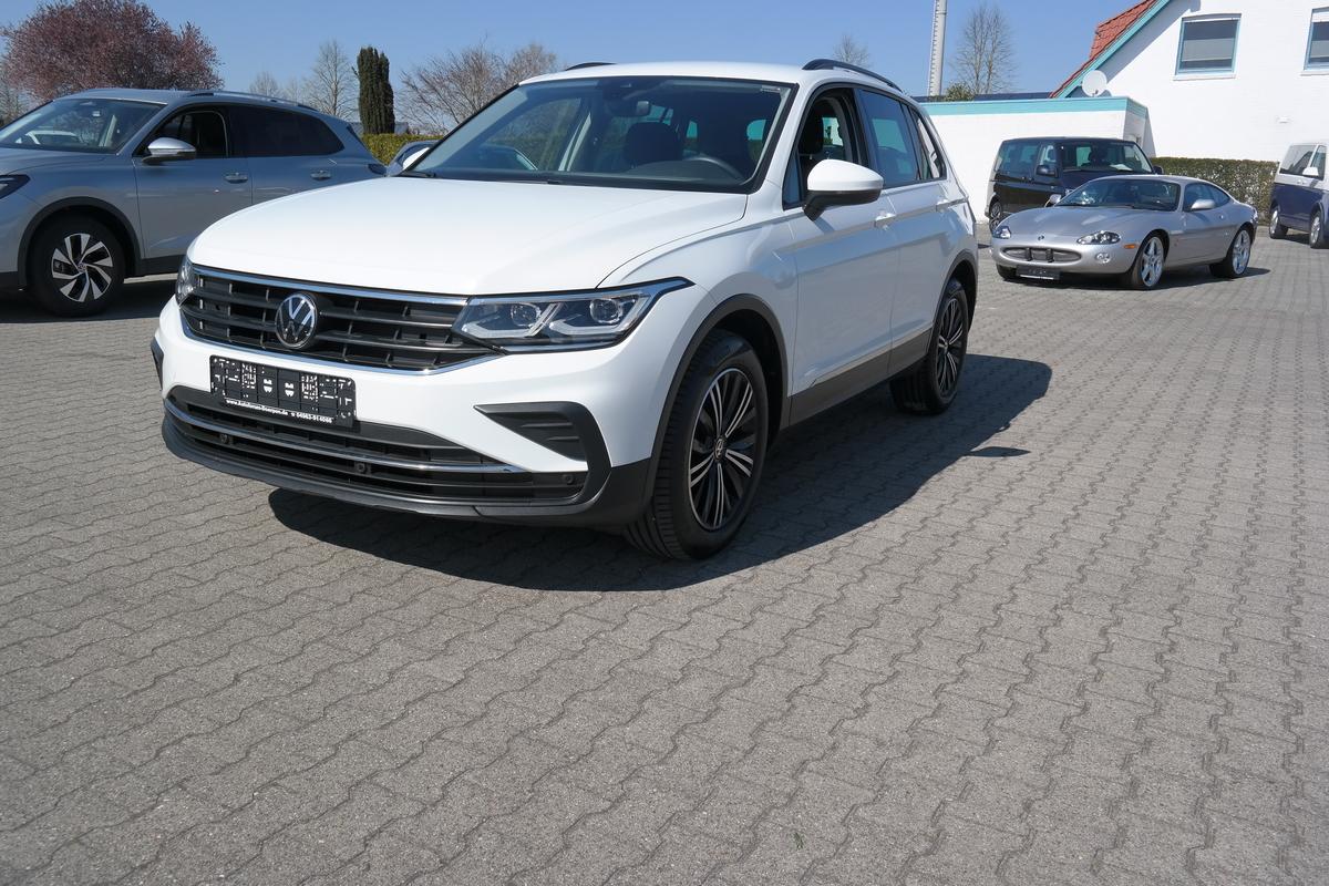 Volkswagen Tiguan 2.0 TDI Life DSG ,Std.-Hzg., Matrix AHK.ACC