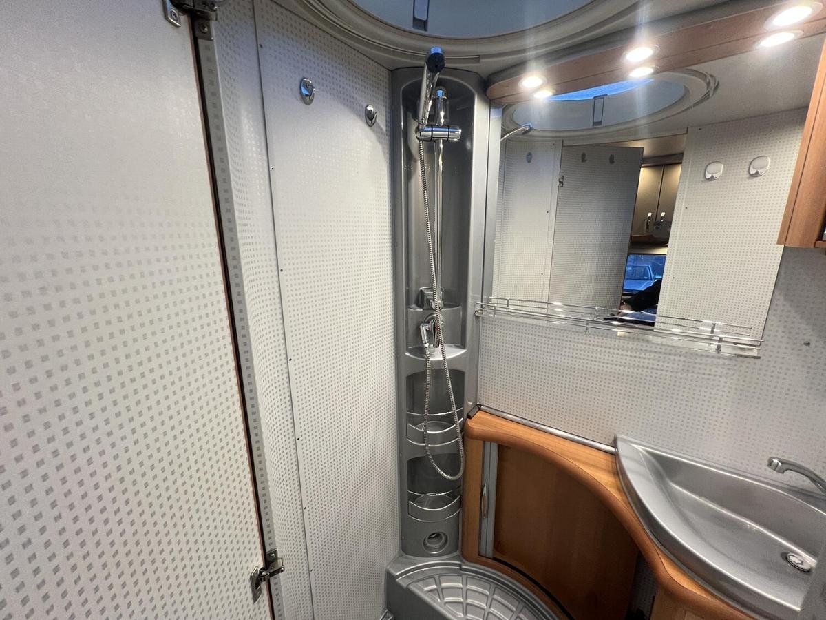 Hobby Van T 500 Solar+TV+Markise+AHK+Luftfeder