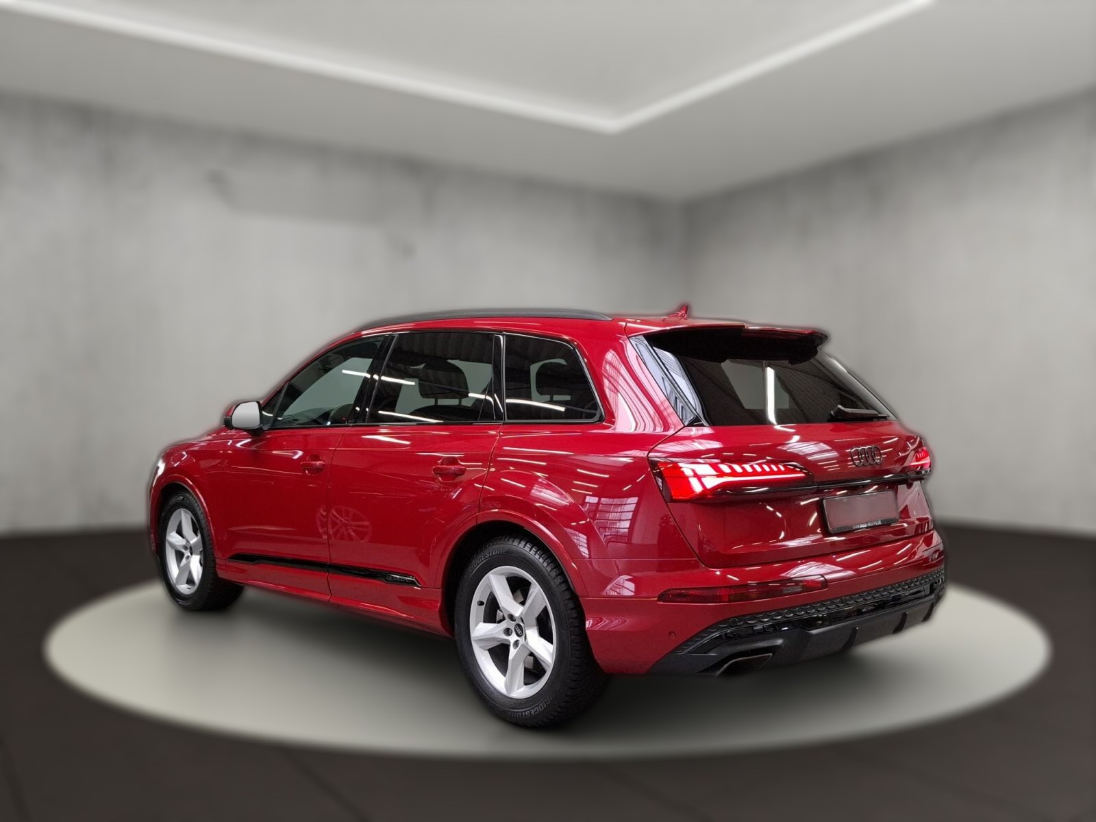 Audi Q7 SUV S line 45 TDI quattro 170(231) kW(PS) tiptronic