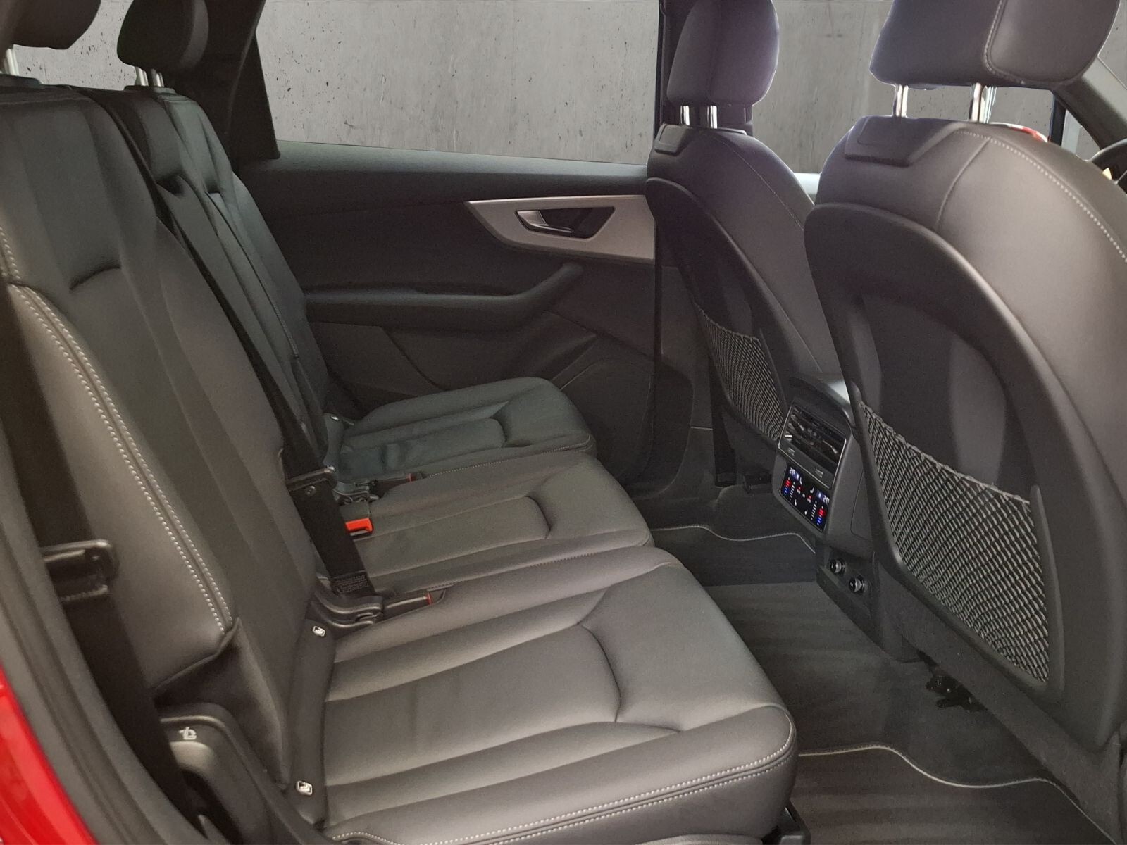 Audi Q7 SUV S line 45 TDI quattro 170(231) kW(PS) tiptronic