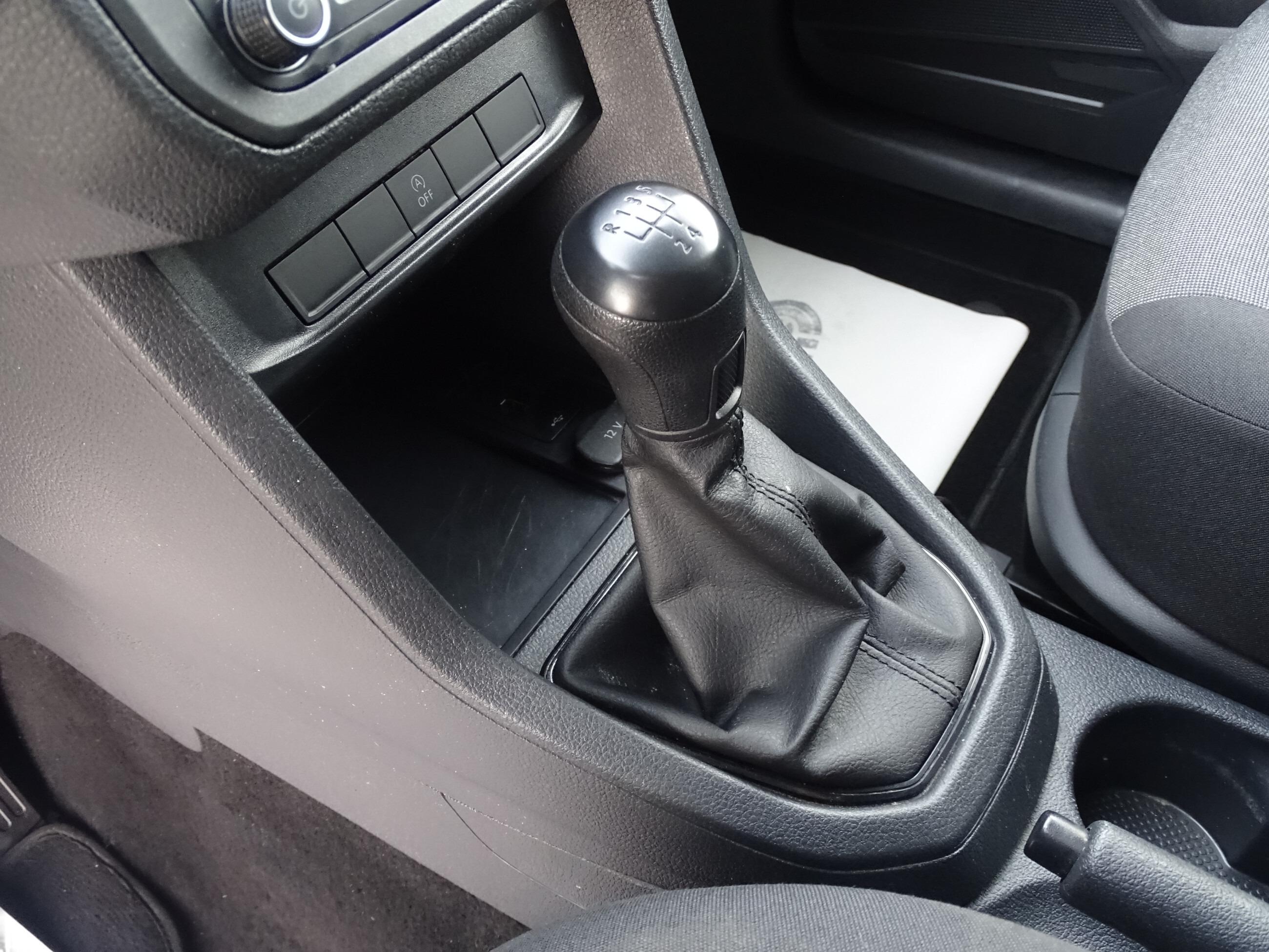 Volkswagen Caddy 1.2 KASTEN*KLIMA*TEL*RFK*TRENNW*AHK*GJR*