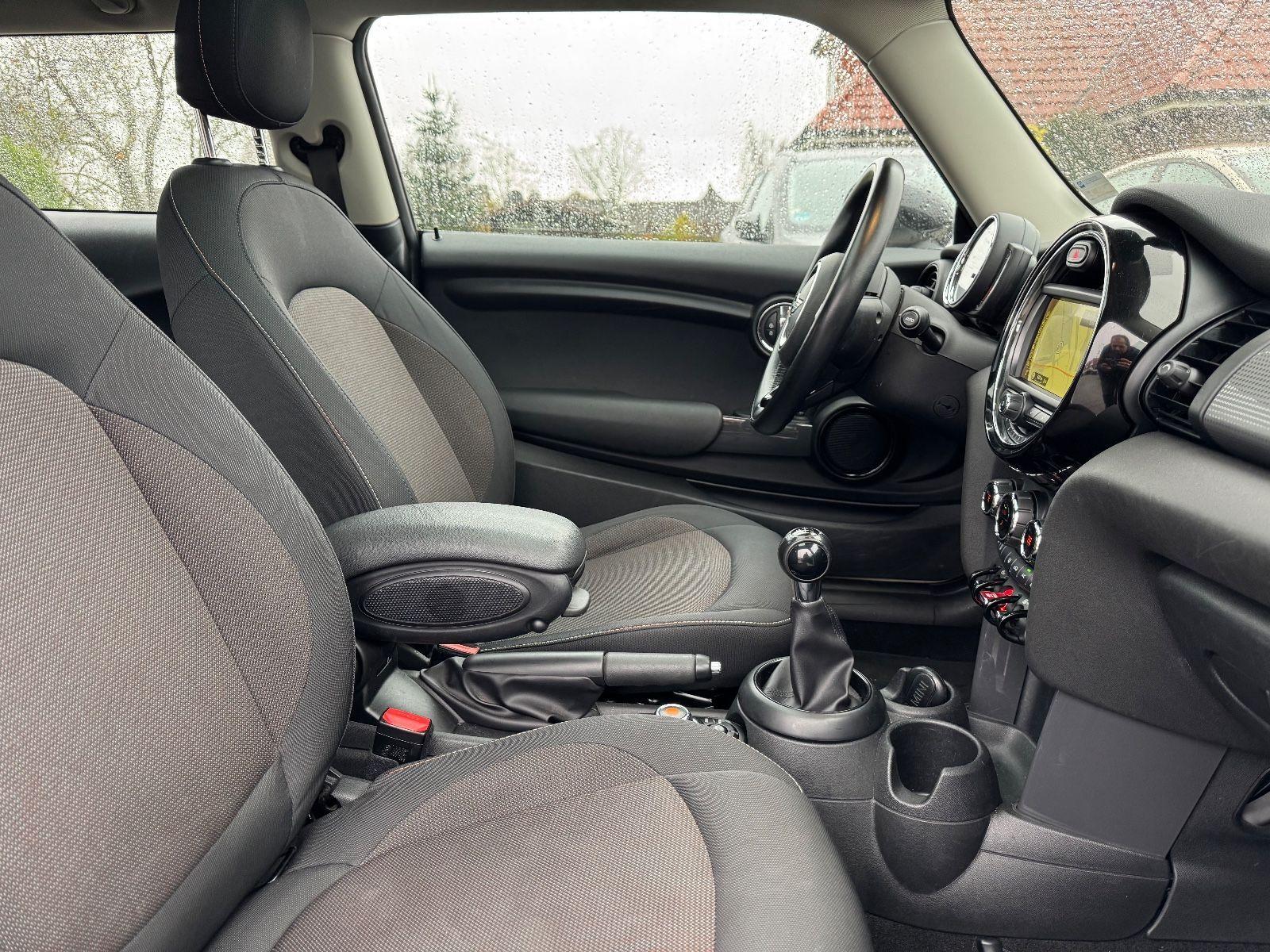 MINI Cooper PANORAMA LED PDC SHZ NAVI TEMPOMAT TOP