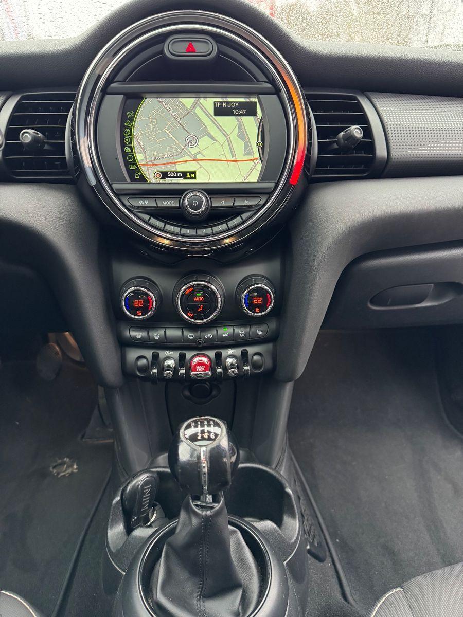 MINI Cooper PANORAMA LED PDC SHZ NAVI TEMPOMAT TOP