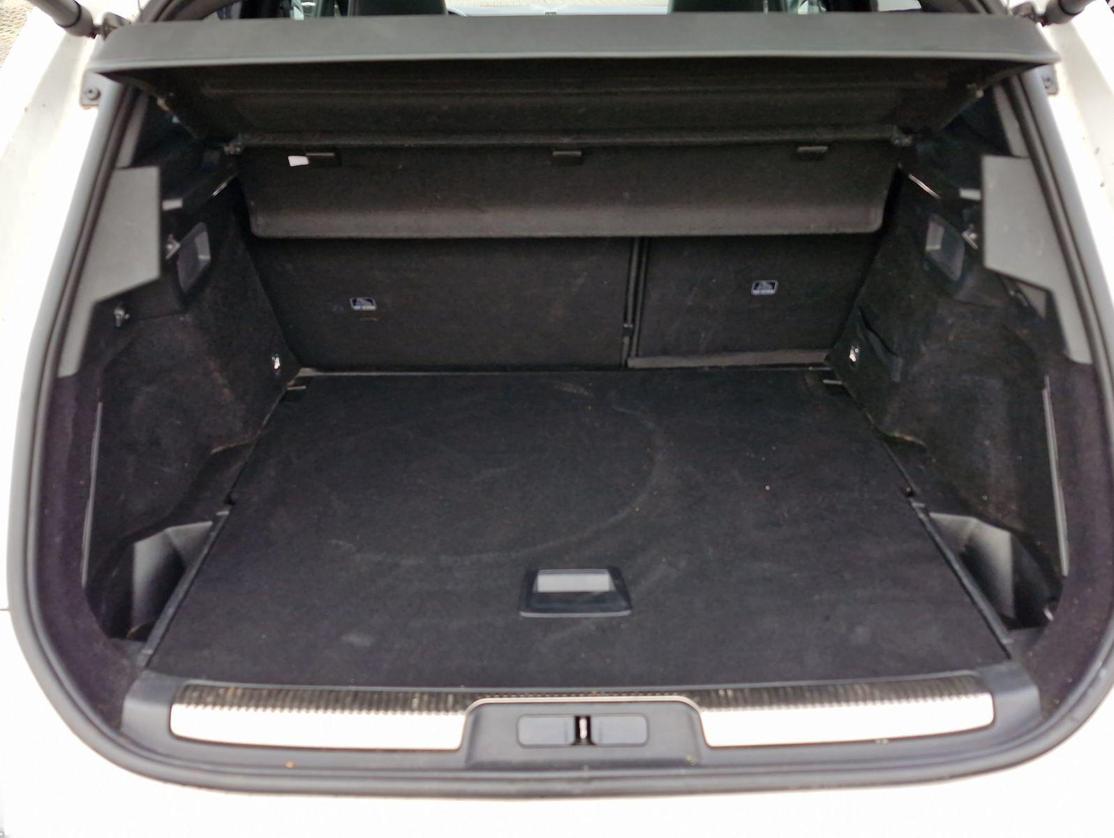 DS Automobiles DS7 Crossback PHEV 300 4x4 Performance Line+ AT