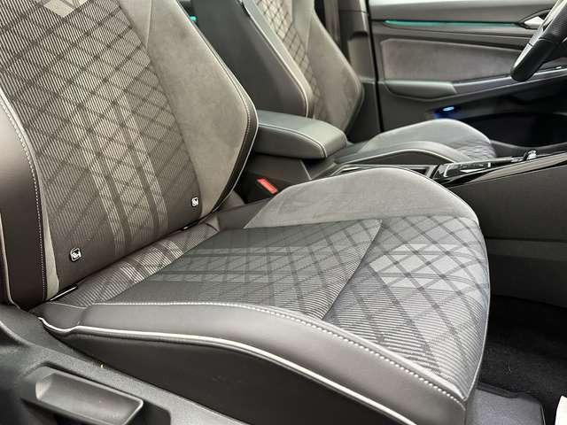 Volkswagen Golf R-Line eTSI 