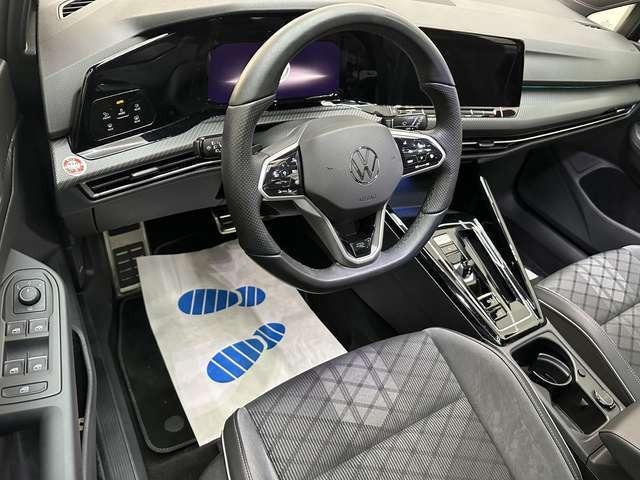 Volkswagen Golf R-Line eTSI 