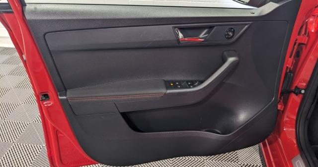 Skoda Fabia Monte Carlo 1.0 TSI LED CarPlay Pano DAB