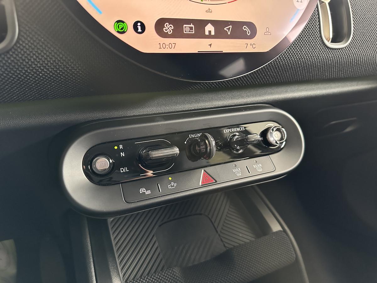 MINI Cooper S Countryman ALL4 Allwetter AHK HUD Panno Navi LED 