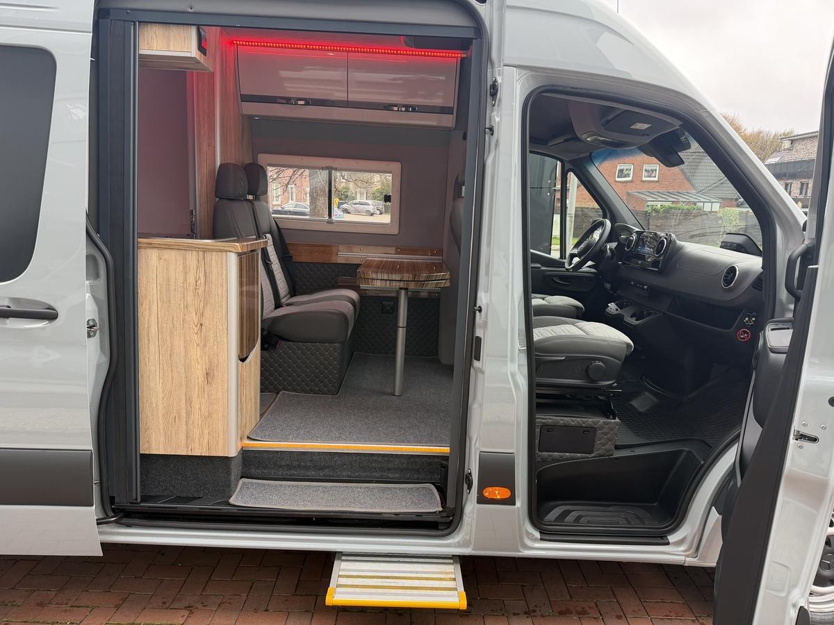 Mercedes-Benz Sprinter  317 CDI Aut. Luxuswohnmobil voll ausgestattet