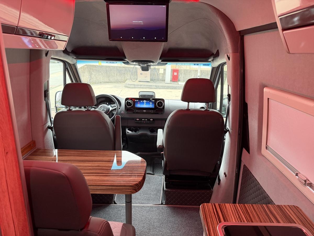Mercedes-Benz Sprinter  317 CDI Aut. Luxuswohnmobil voll ausgestattet