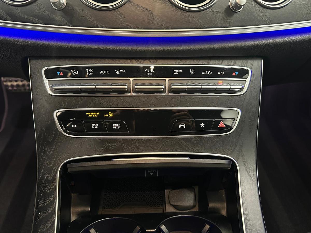 Mercedes-Benz E 300 T de AMG-Line*360Grad*GARANTIE*