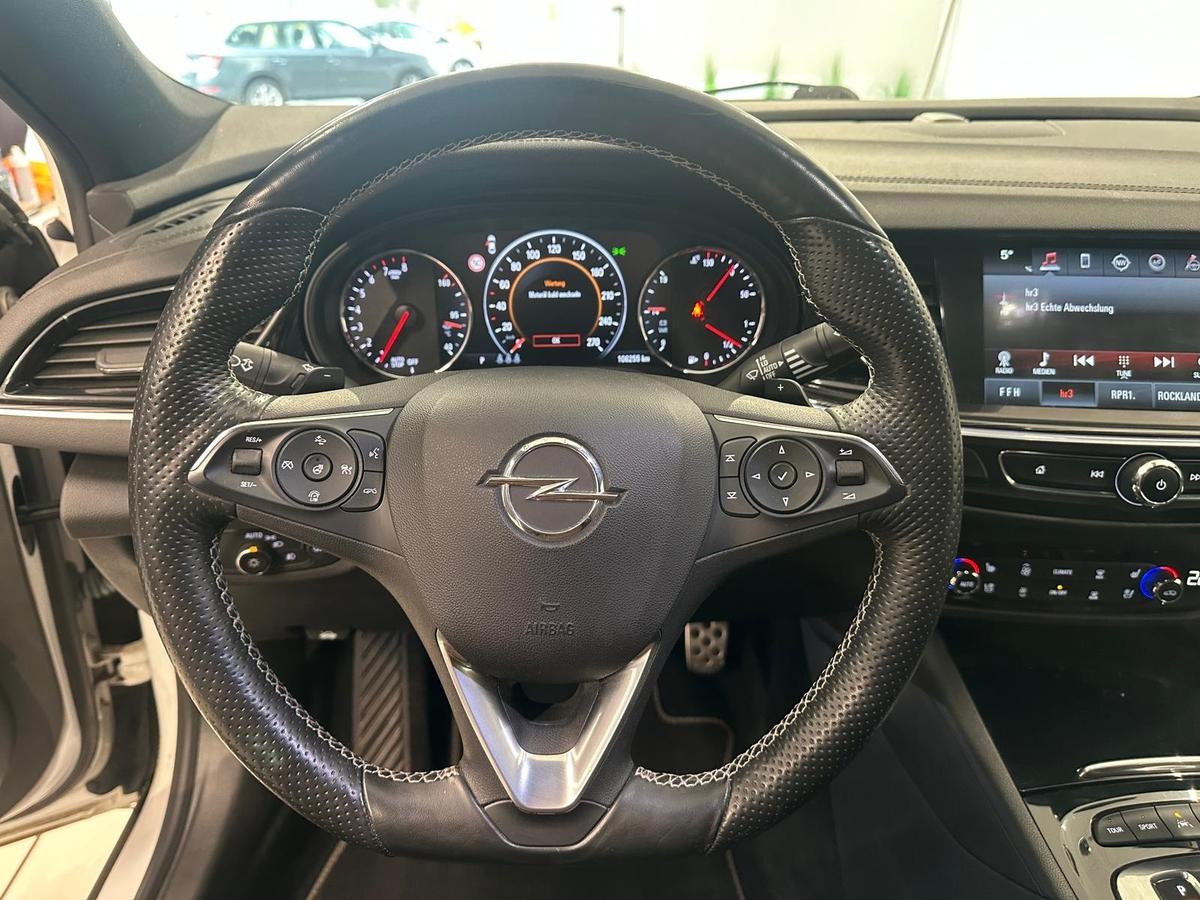 Opel Insignia 2.0 Turbo 4x4*360Kam.*HeadUP*Massagesitz*