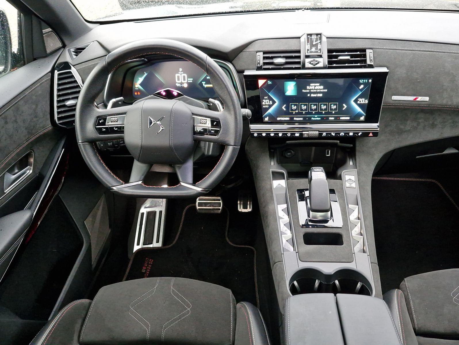 DS Automobiles DS7 Crossback PHEV 225 e-AT Performance Line Nav