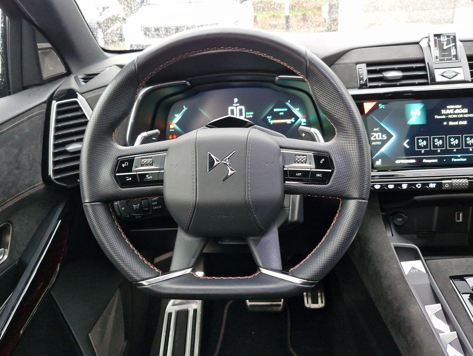 DS Automobiles DS7 Crossback PHEV 225 e-AT Performance Line Nav