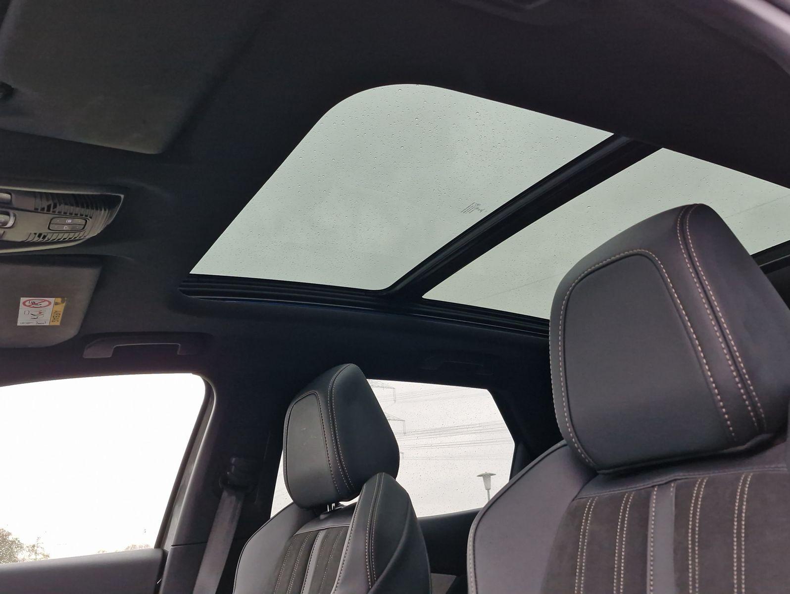 Peugeot 3008 PHEV 300 e-AT GT Pack LED Pano Alcantara Na