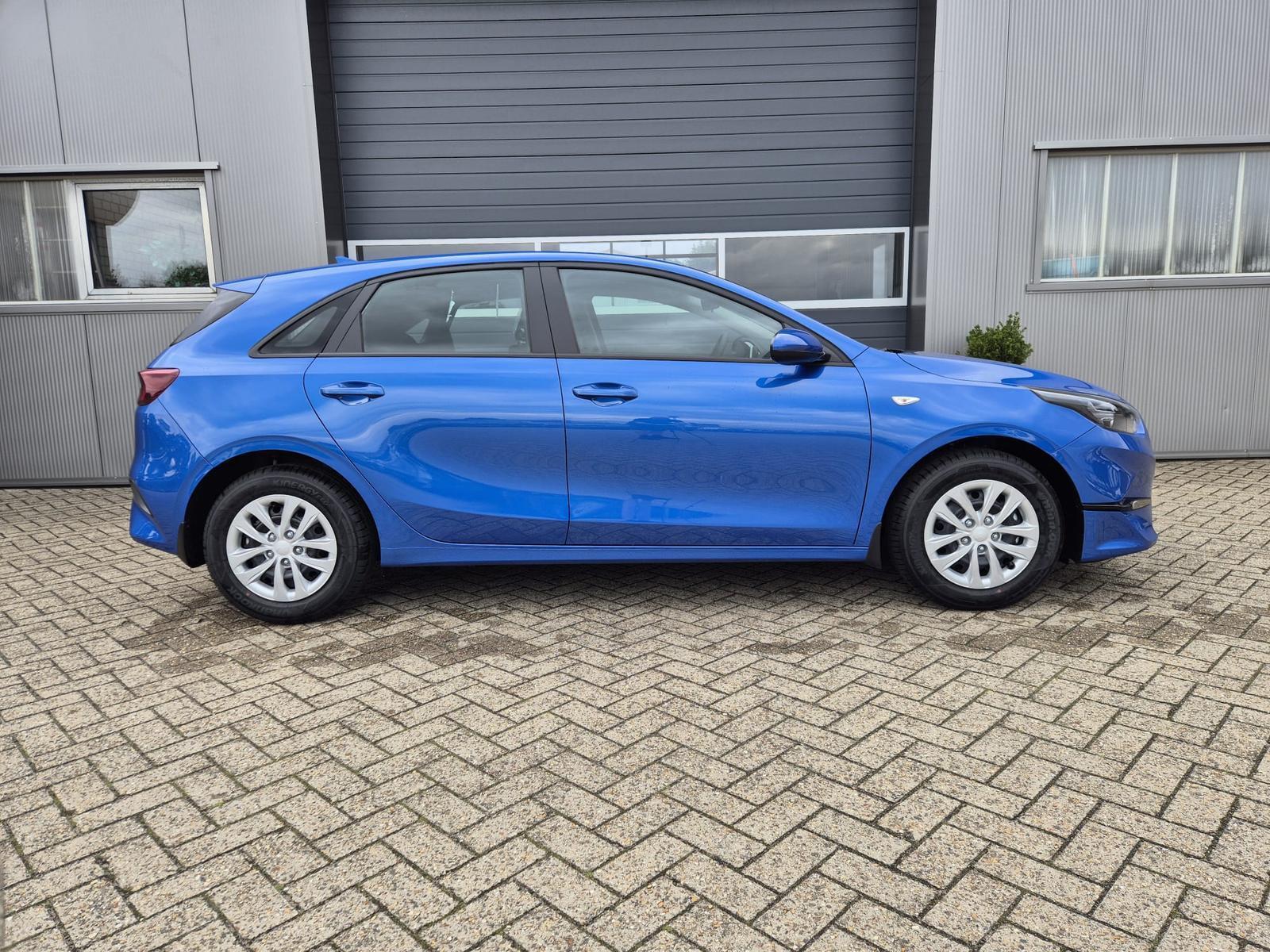 Kia cee'd / Ceed Vision 1.5 T-GDi 140PS Automatik Klimaautomatik Alarmanlage Sitzhei