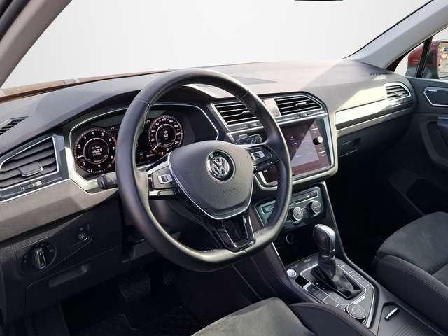 Volkswagen Tiguan 2.0 TSI Highline 4Motion DSG / PANORAMA / AHK / AC