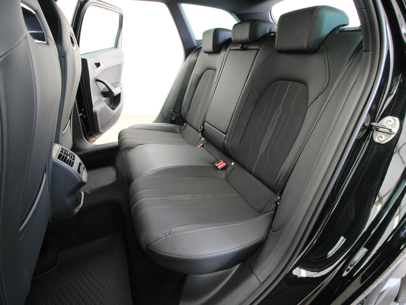 Cupra Leon Sportstourer e-HYBRID 6-DSG NAVI+LED+KAMERA...