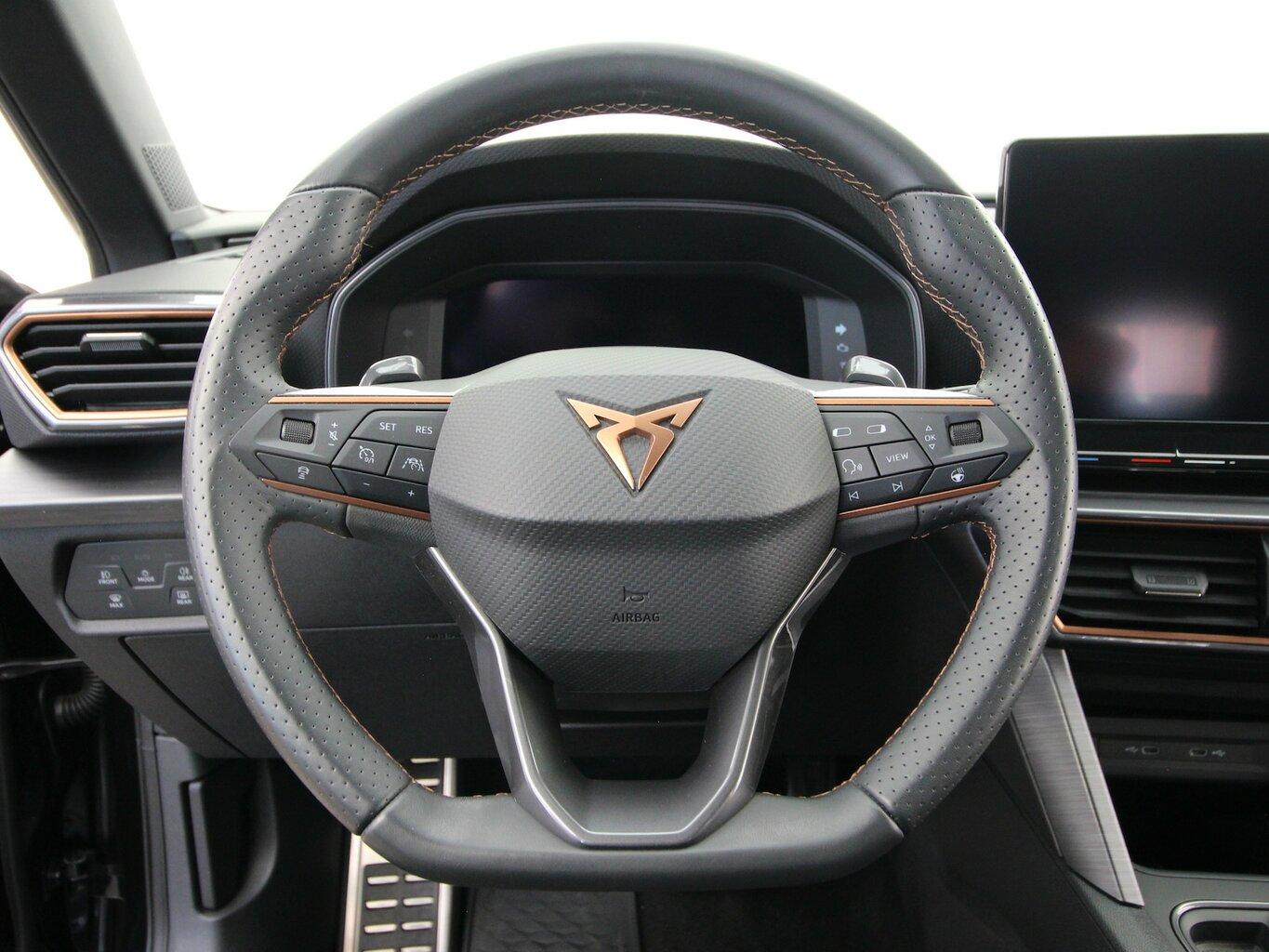 Cupra Leon Sportstourer e-HYBRID 6-DSG NAVI+LED+KAMERA...