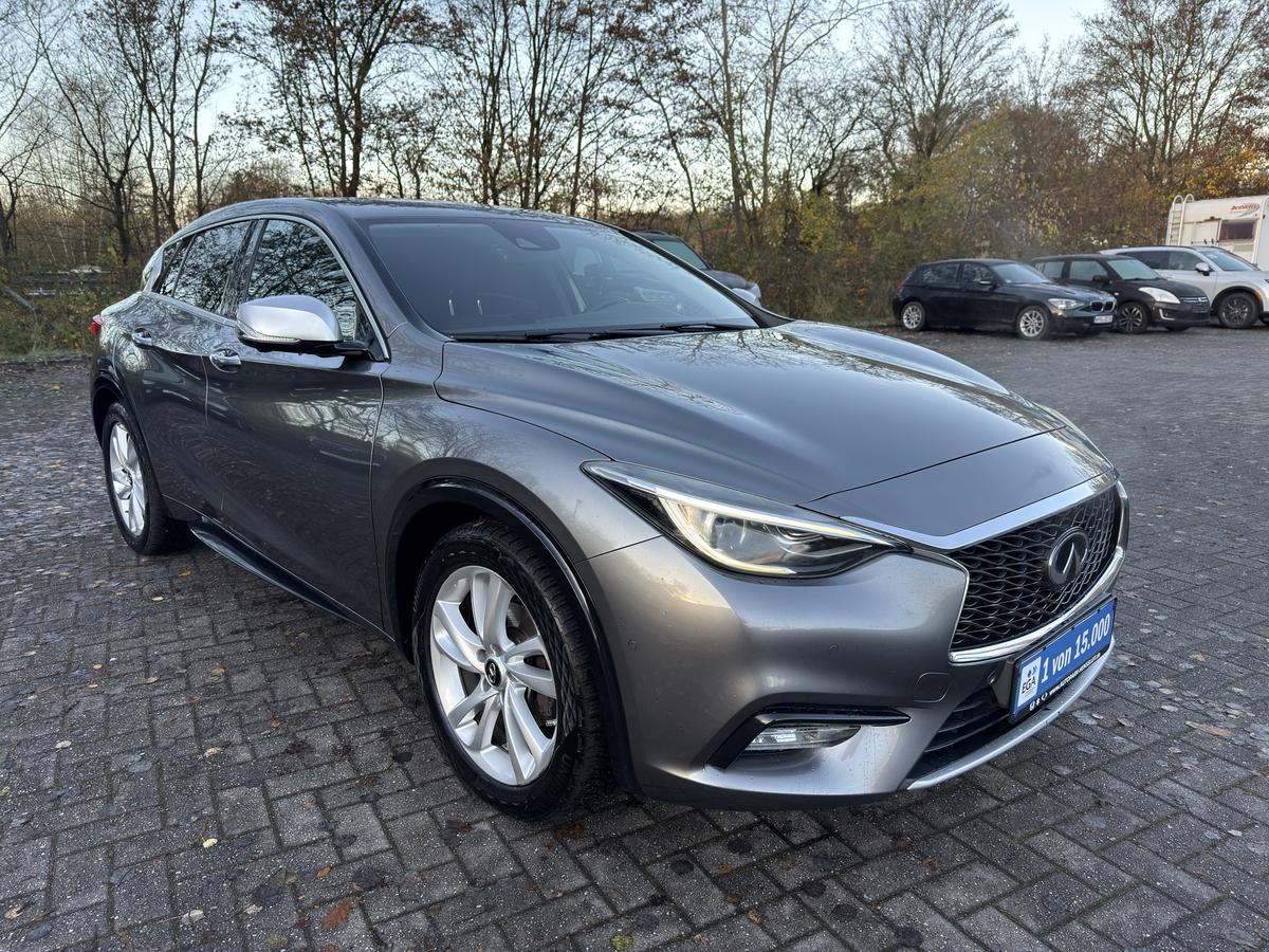 Infiniti Q30 Premium AT 360*