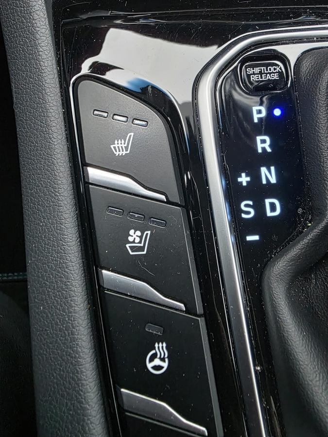 Hyundai IONIQ IONIQ 1,6 GDI Premium Hybrid REDUZIERT!!